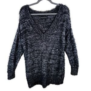 Rock & Roll Black Silver Heather Long Sleeve V-Neck Fuzzy Pullover Sweater Sz L
